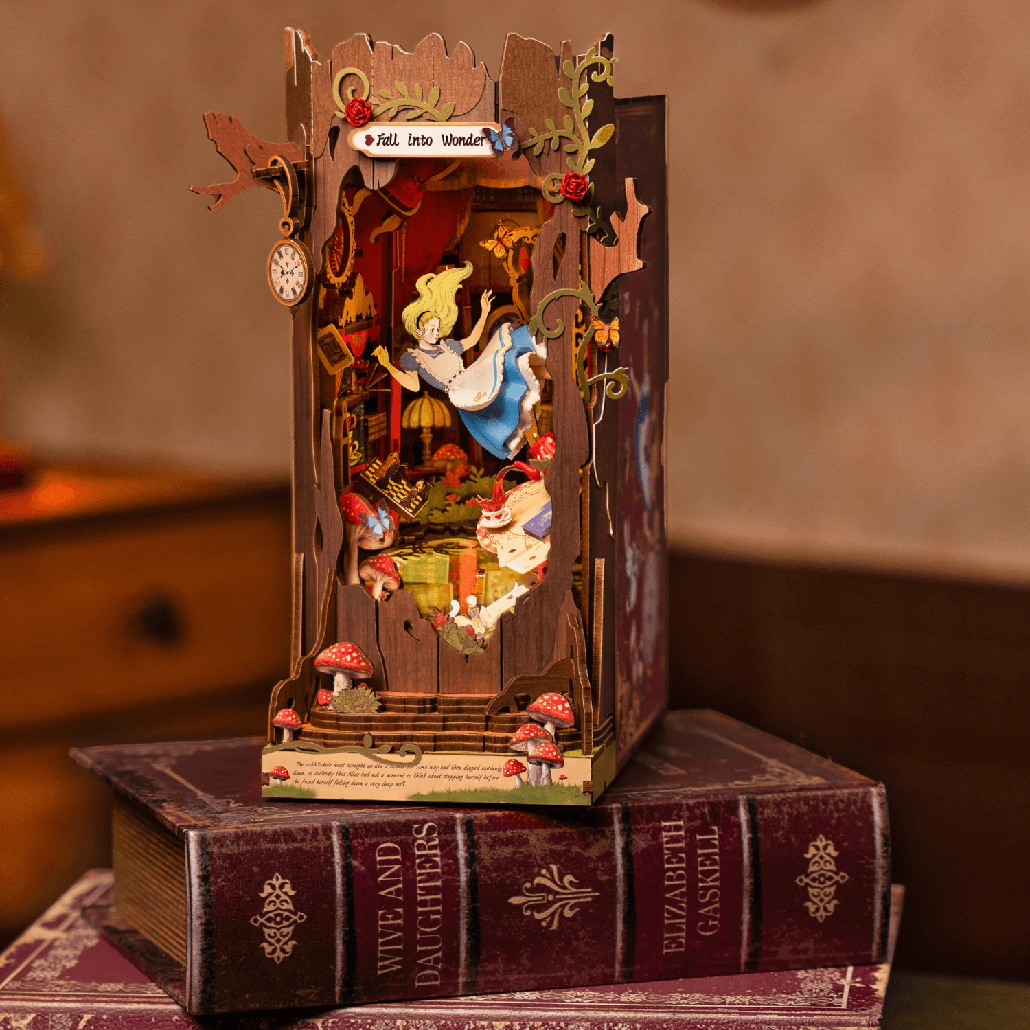 Alice Adventure | Book Nook - Image 11