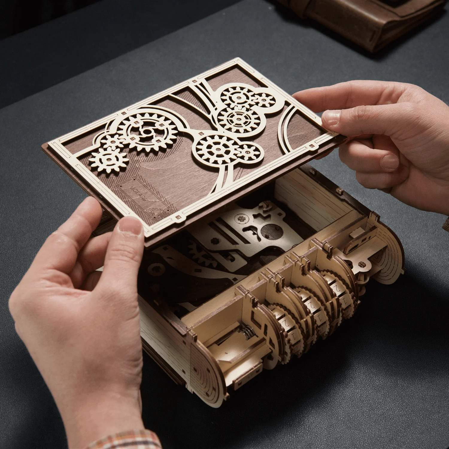 Book of Secrets – mit Zahlenkombination - Image 3