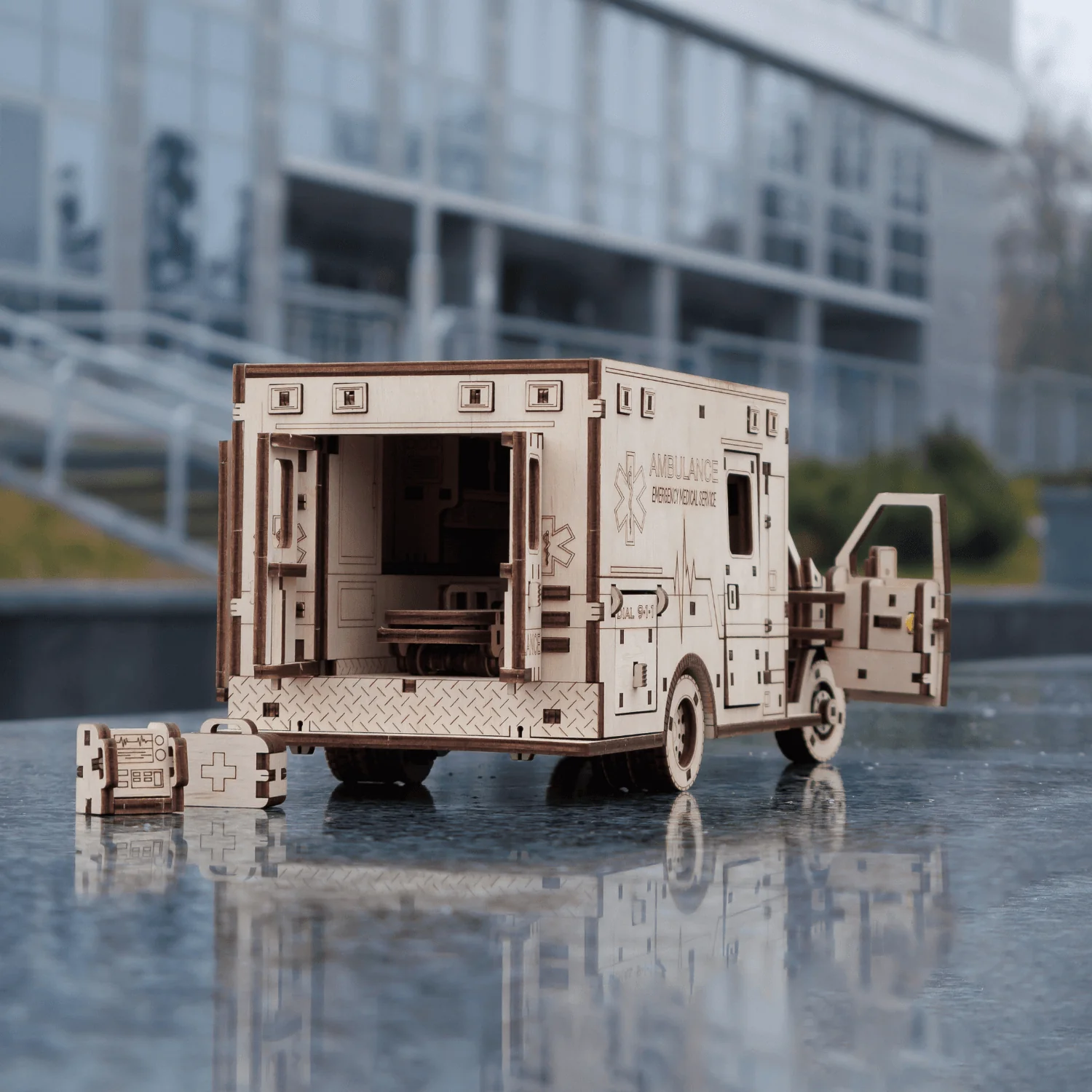 Krankenwagen - Image 3