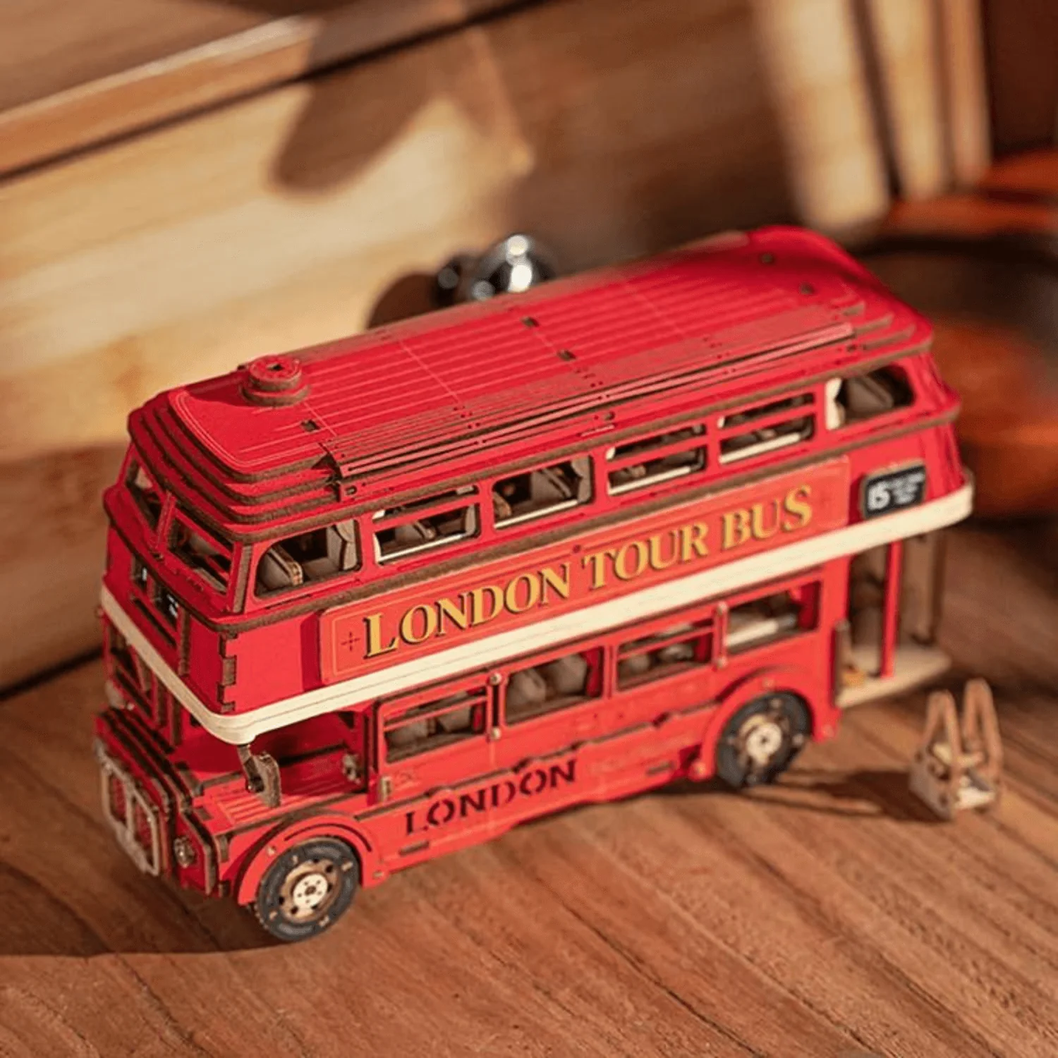 London Tour Bus - Image 2
