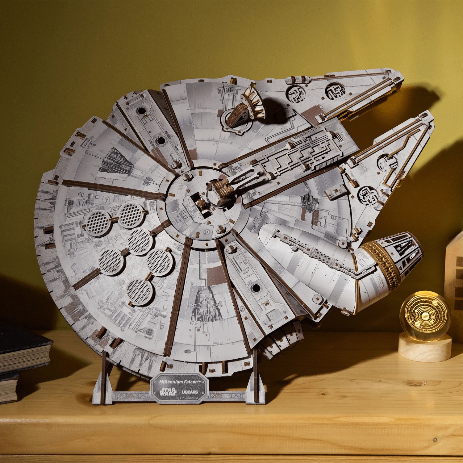 Star Wars - Millennium Falcon - Image 16